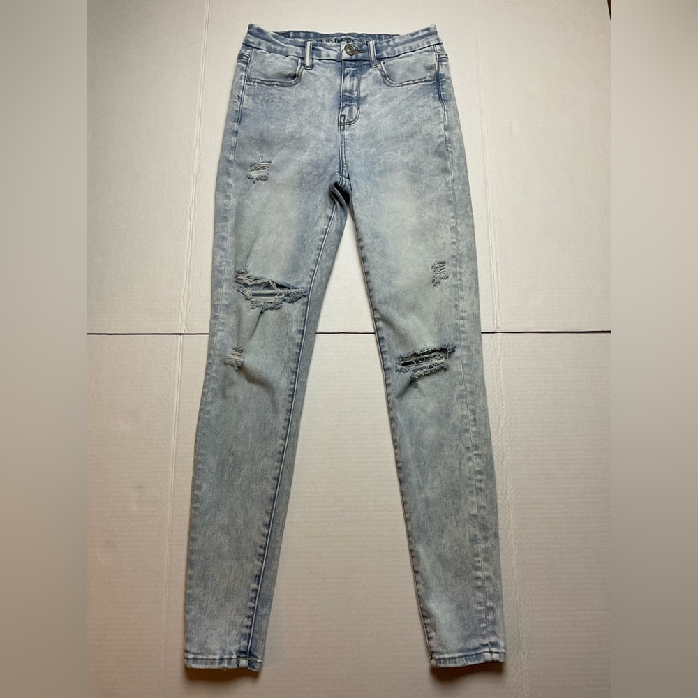 American Eagle Women 4 Next Level Stretch light mid rise distressed skinny jeans